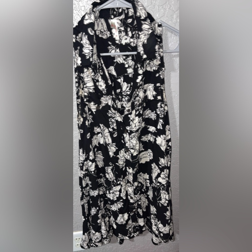 True Destiny Black and White Floral Dress